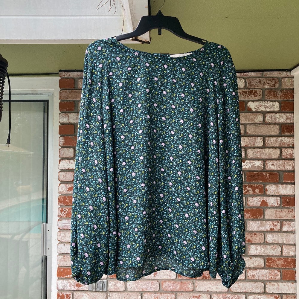 LOFT Green Floral Top